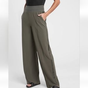 Athleta Nolita Wide-leg Pant Mountain Olive Women’s Size 8